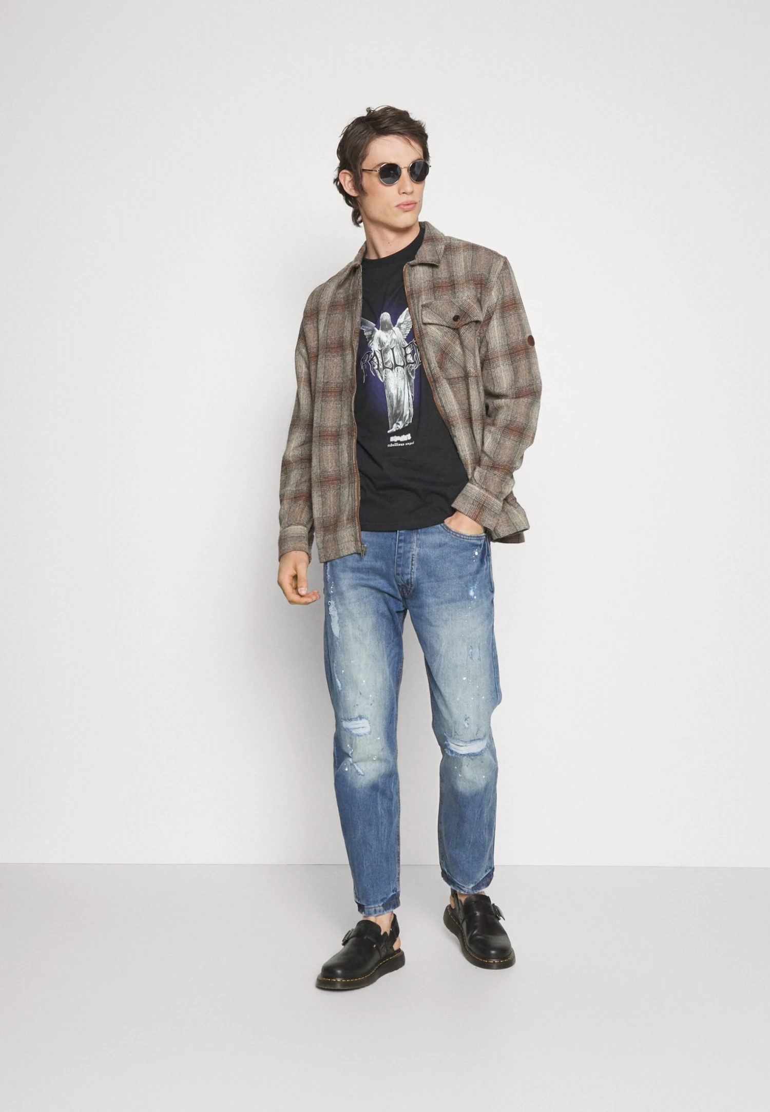 YOURTURN Fallen Schoolzi - Print T-Shirt - Black - Image 2