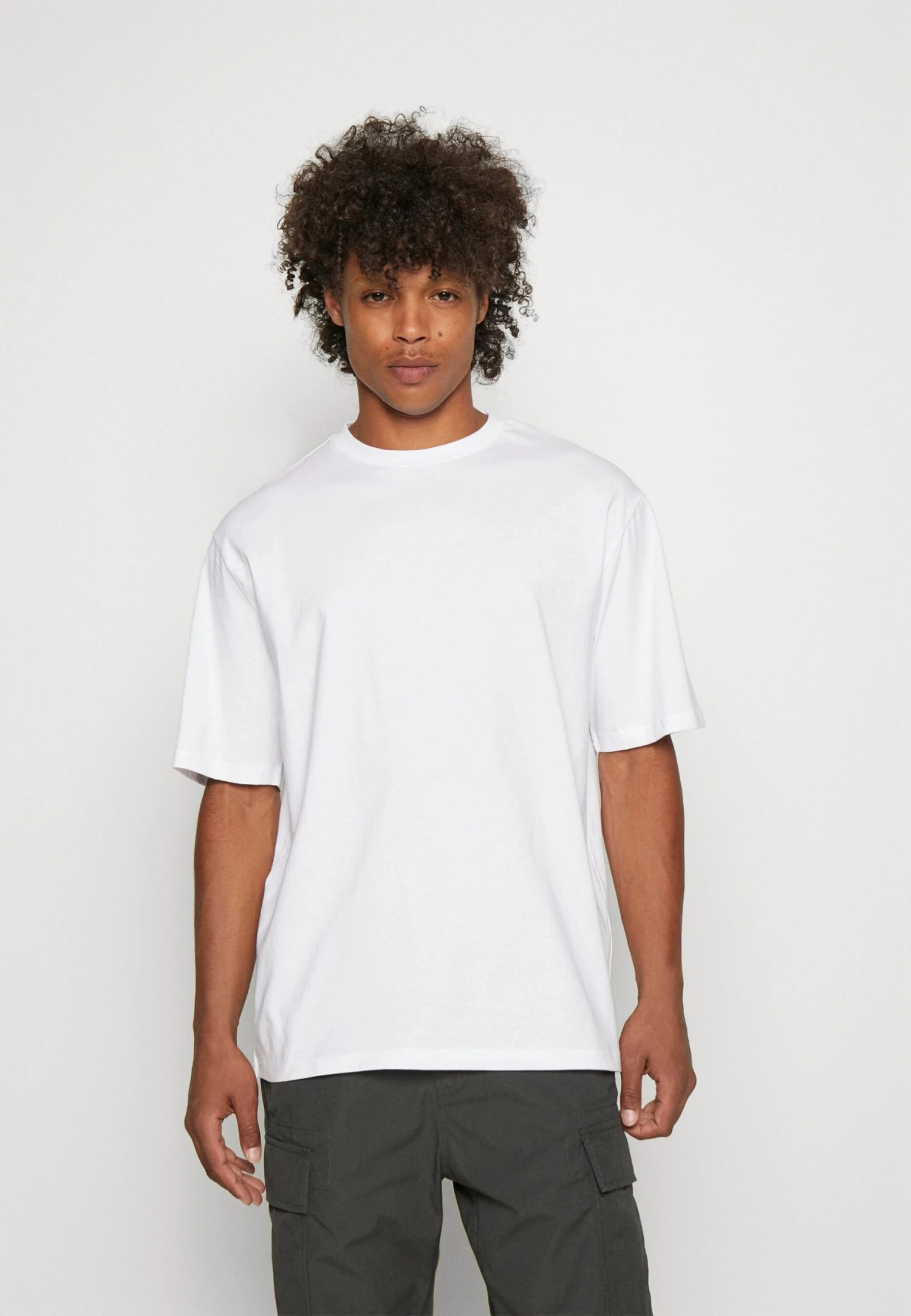 YOURTURN 3Pack Unisex - Basic T-Shirt - White/Dark Grey /Dark Brown - Image 3