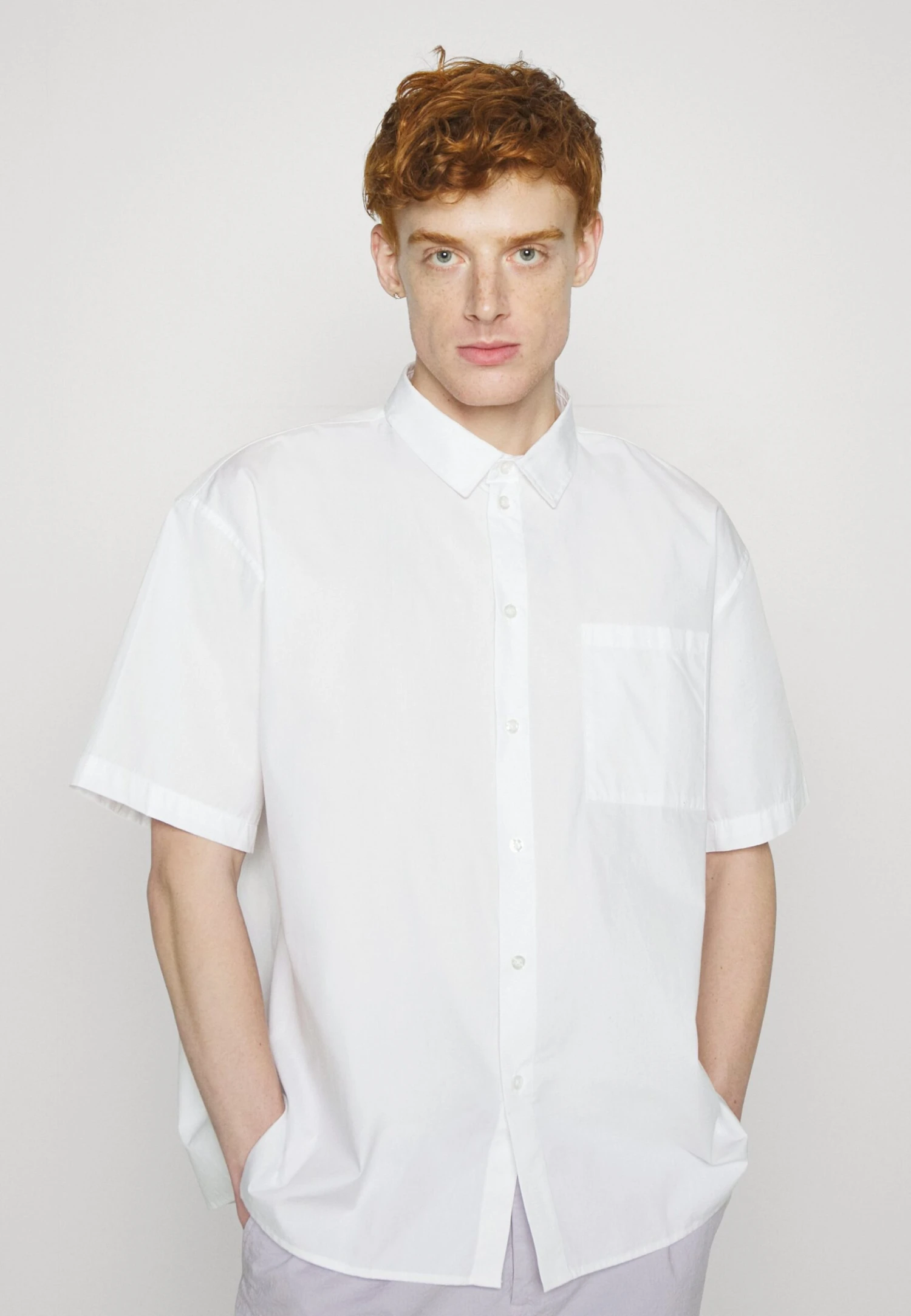 YOURTURN Plain Boxi Fit Unisex - Shirt -White - Image 4