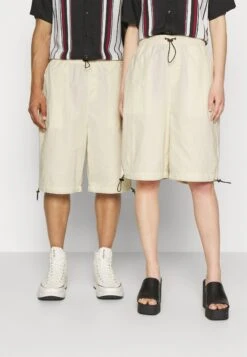 YOURTURN Genderless Parachute - Shorts - White