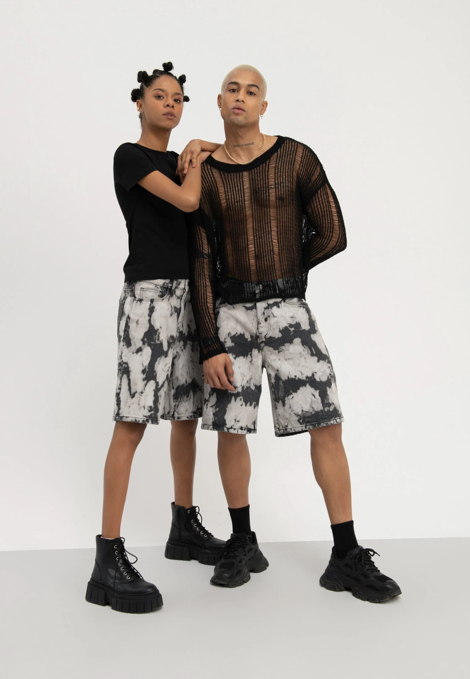 YOURTURN Unisex - Denim Shorts - Black Denim - Image 2