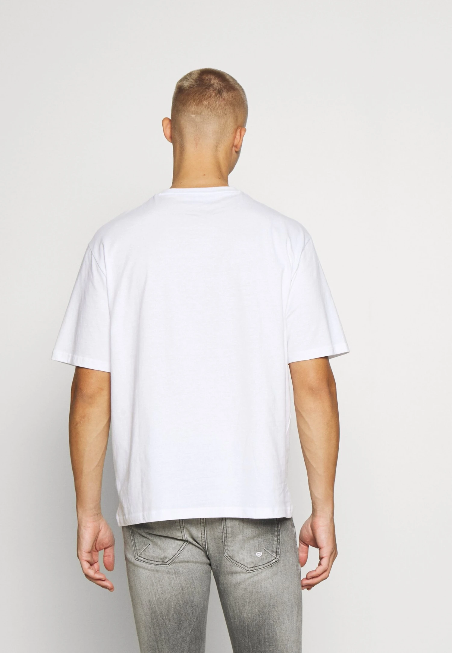 YOURTURN 3Pack Unisex - Basic T-Shirt - Black/Light Grey/White - Image 3