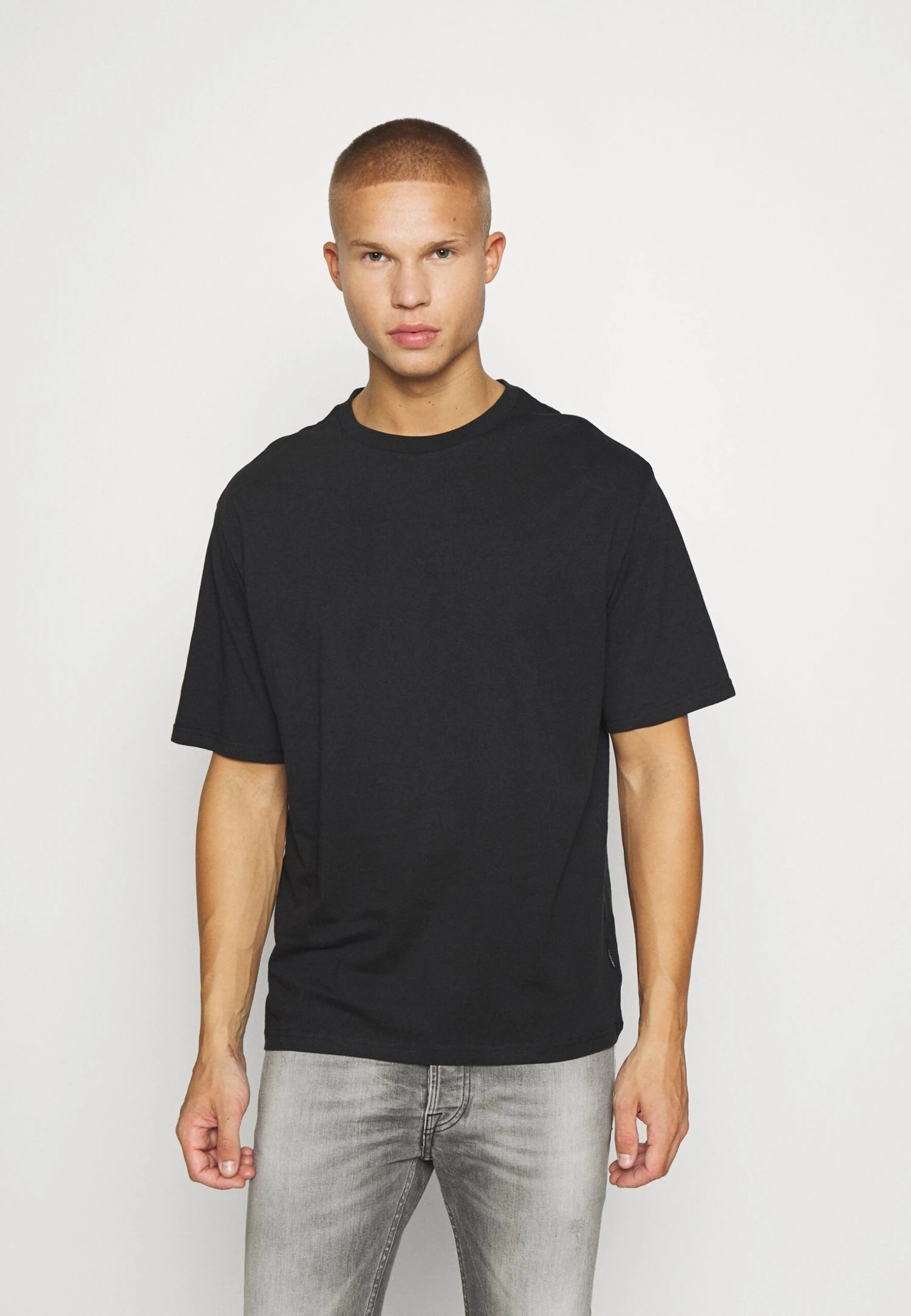 YOURTURN 3Pack Unisex - Basic T-Shirt - Black/Light Grey/White - Image 4