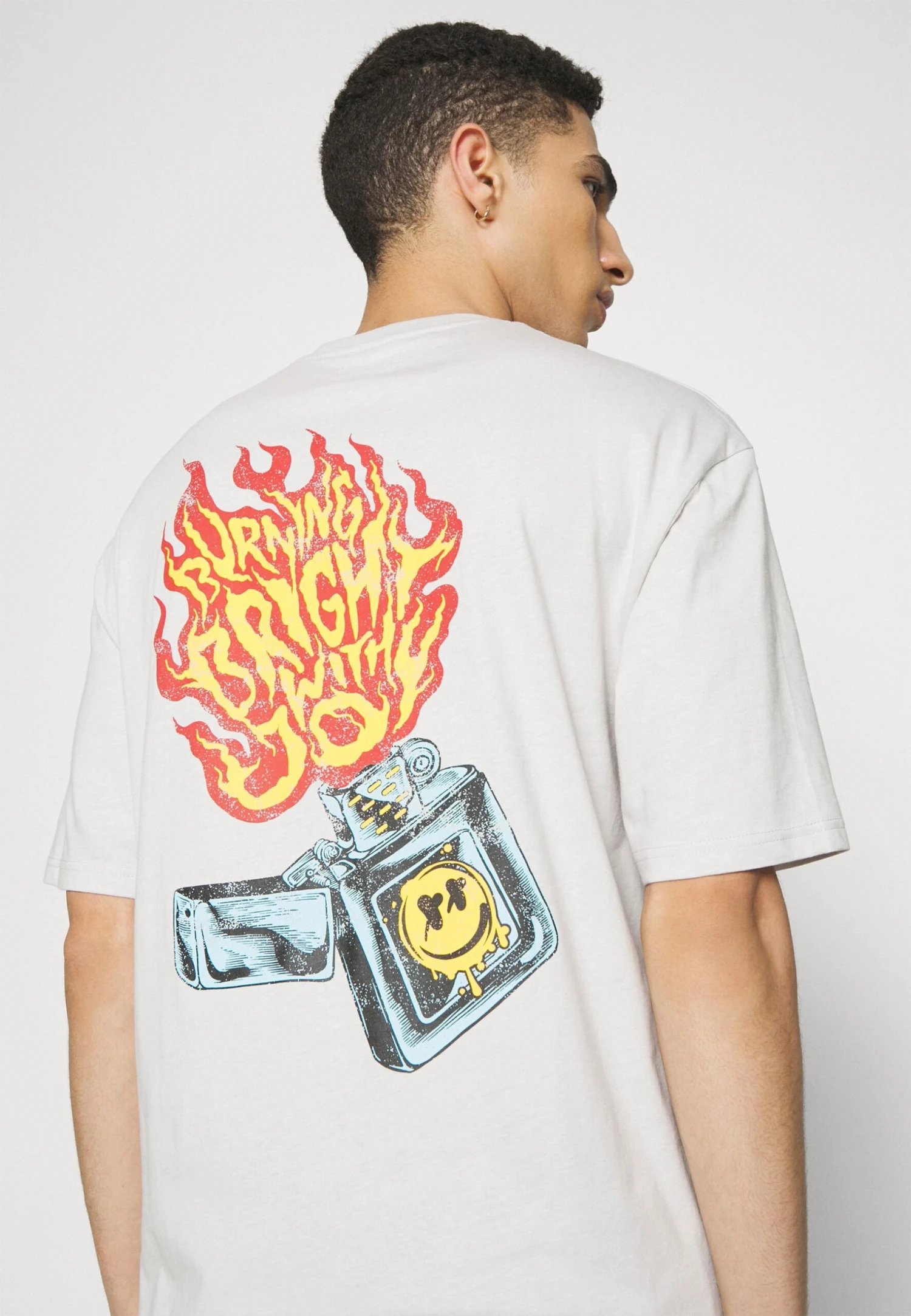 YOURTURN Unisex - Print T-Shirt - Grey - Image 4