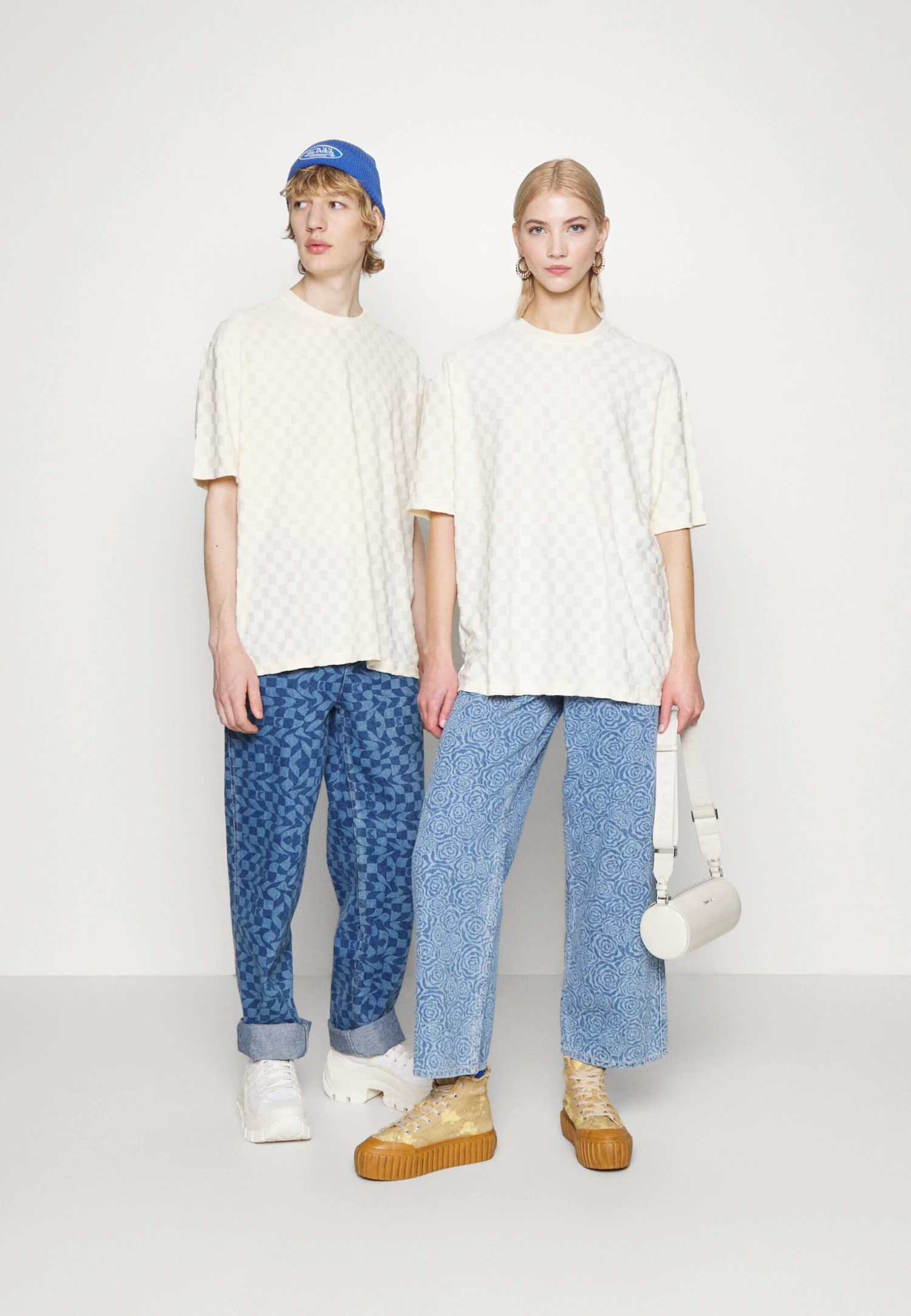 YOURTURN Unisex - Print T-Shirt - Off-White - Image 2