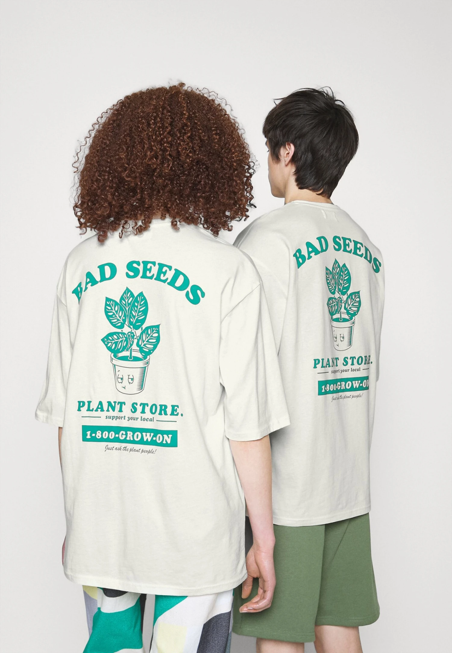 YOURTURN Unisex - Print T-Shirt - Offwhite - Image 3