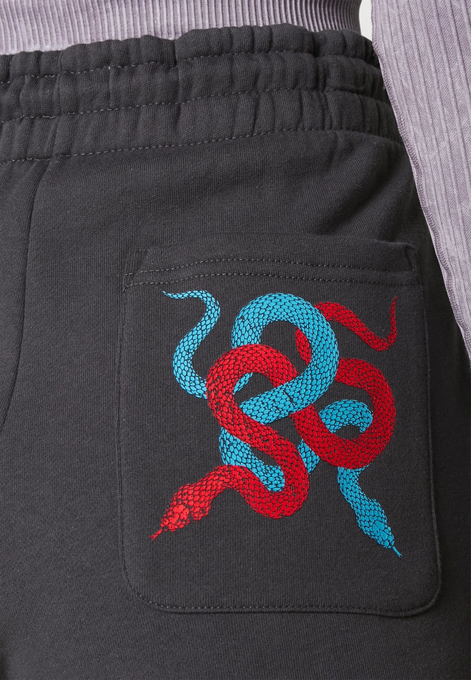 YOURTURN Graphic - Shorts - Dark Grey - Image 6