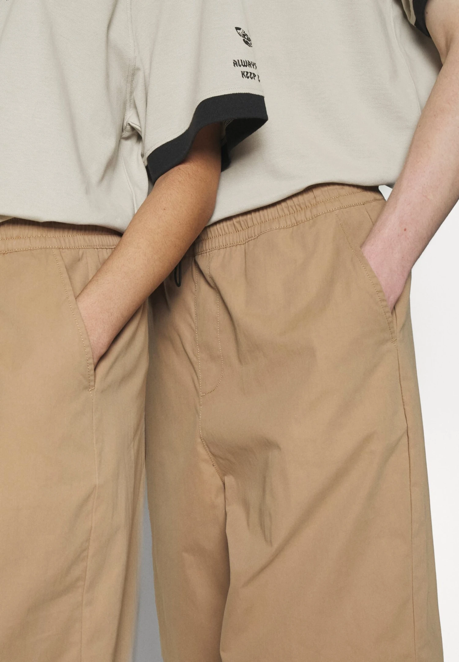 YOURTURN Genderless Parachute - Shorts - Brown - Image 7