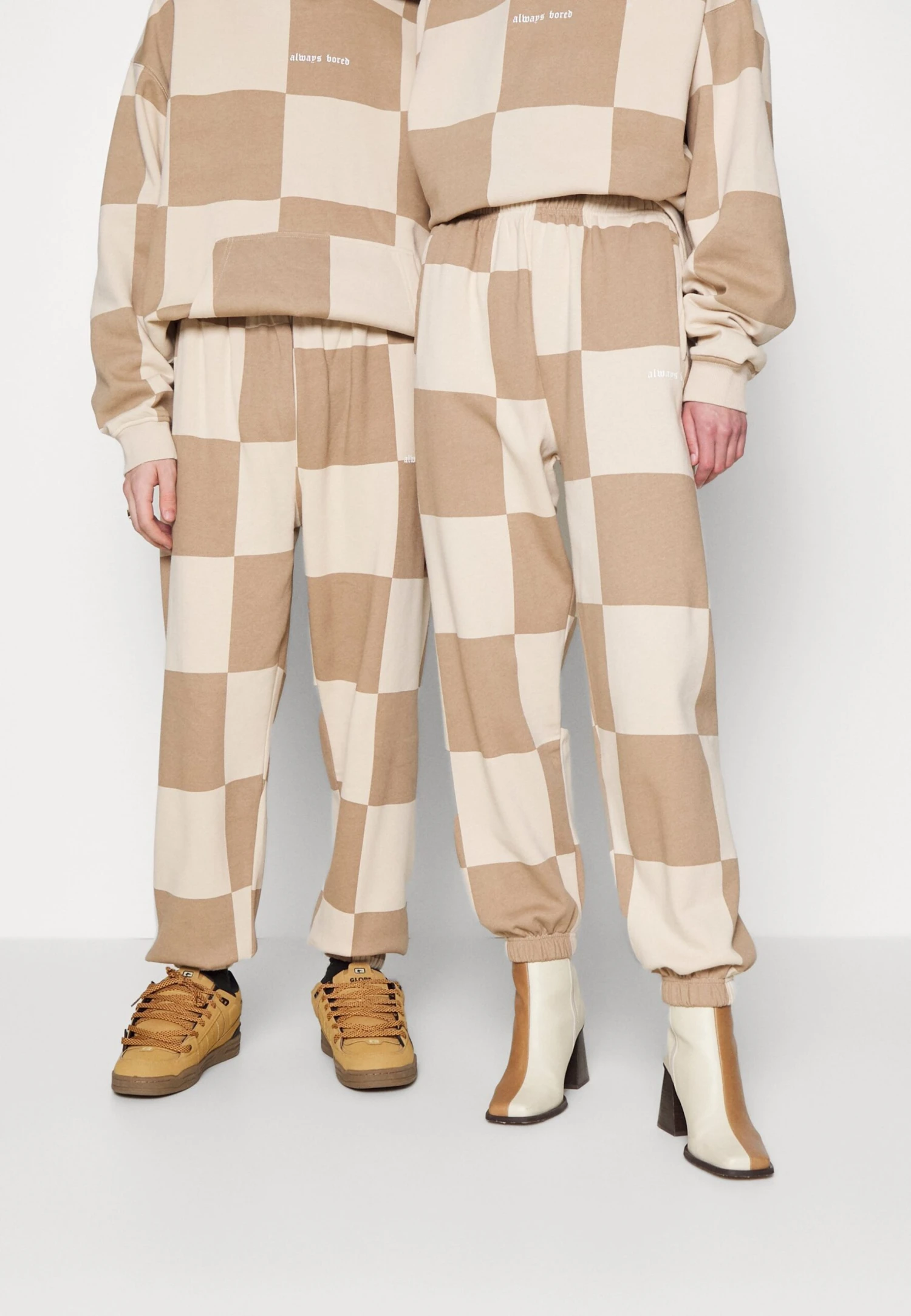 YOURTURN Unisex - Tracksuit Bottoms - Beige