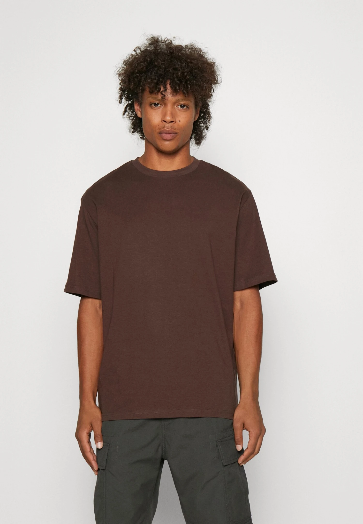 YOURTURN 3Pack Unisex - Basic T-Shirt - White/Dark Grey /Dark Brown - Image 2