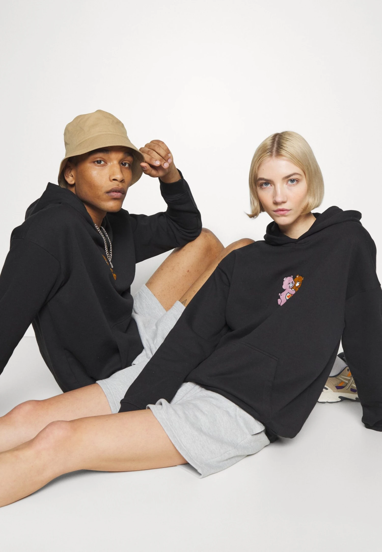 YOURTURN Care Bears Unisex - Hoodie - Black - Image 4